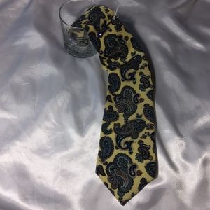 ...I'm selling a  Men's  Tie